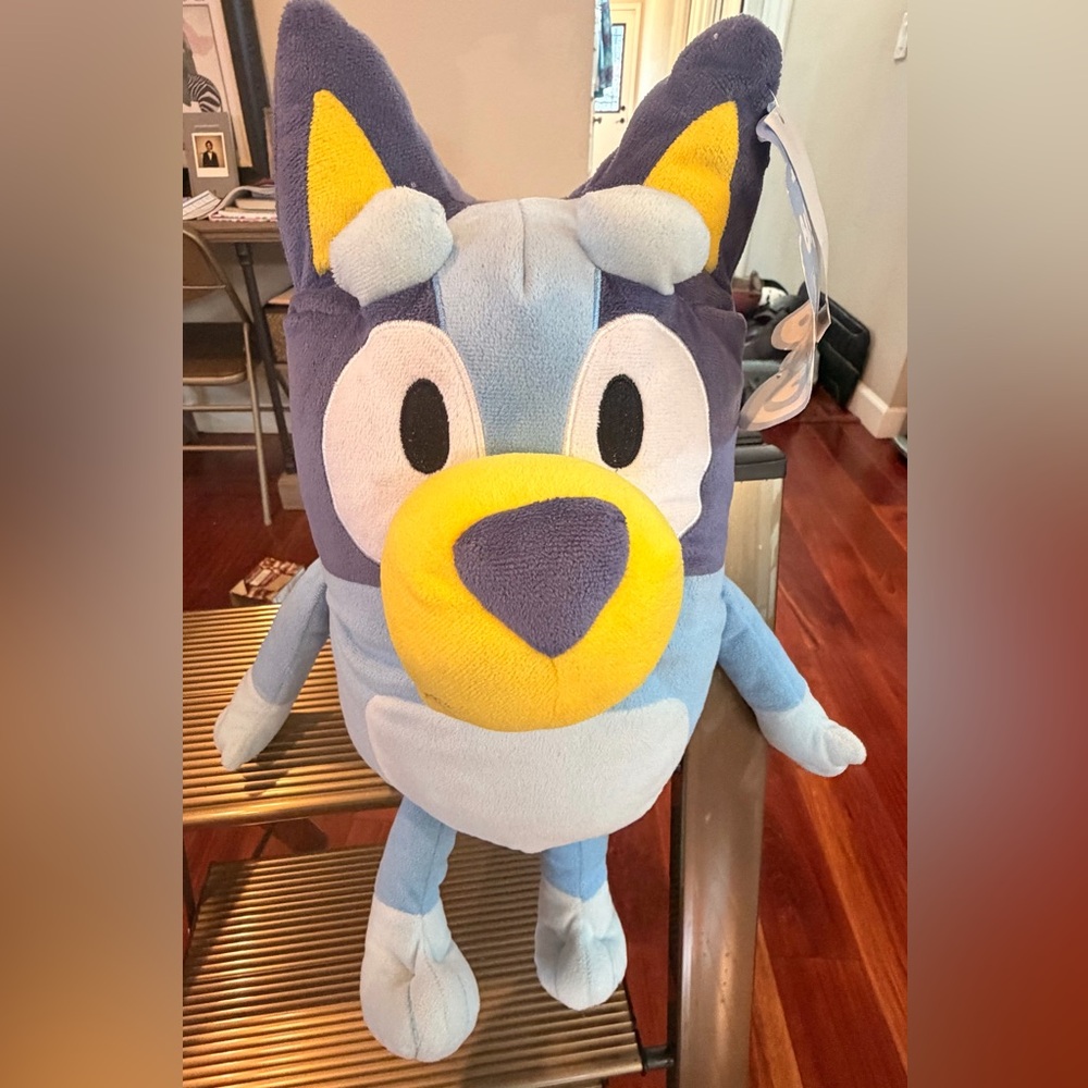 Brand new bluey plushie